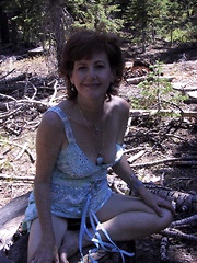 Hot mature amateurs with sexy wrinkles and stunning big curves
